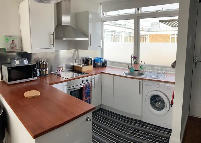 Chic Flat In London Sw6